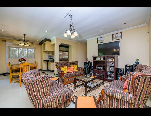 4 BEDROOM HOUSE FOR SALE IN WESTVILLE
